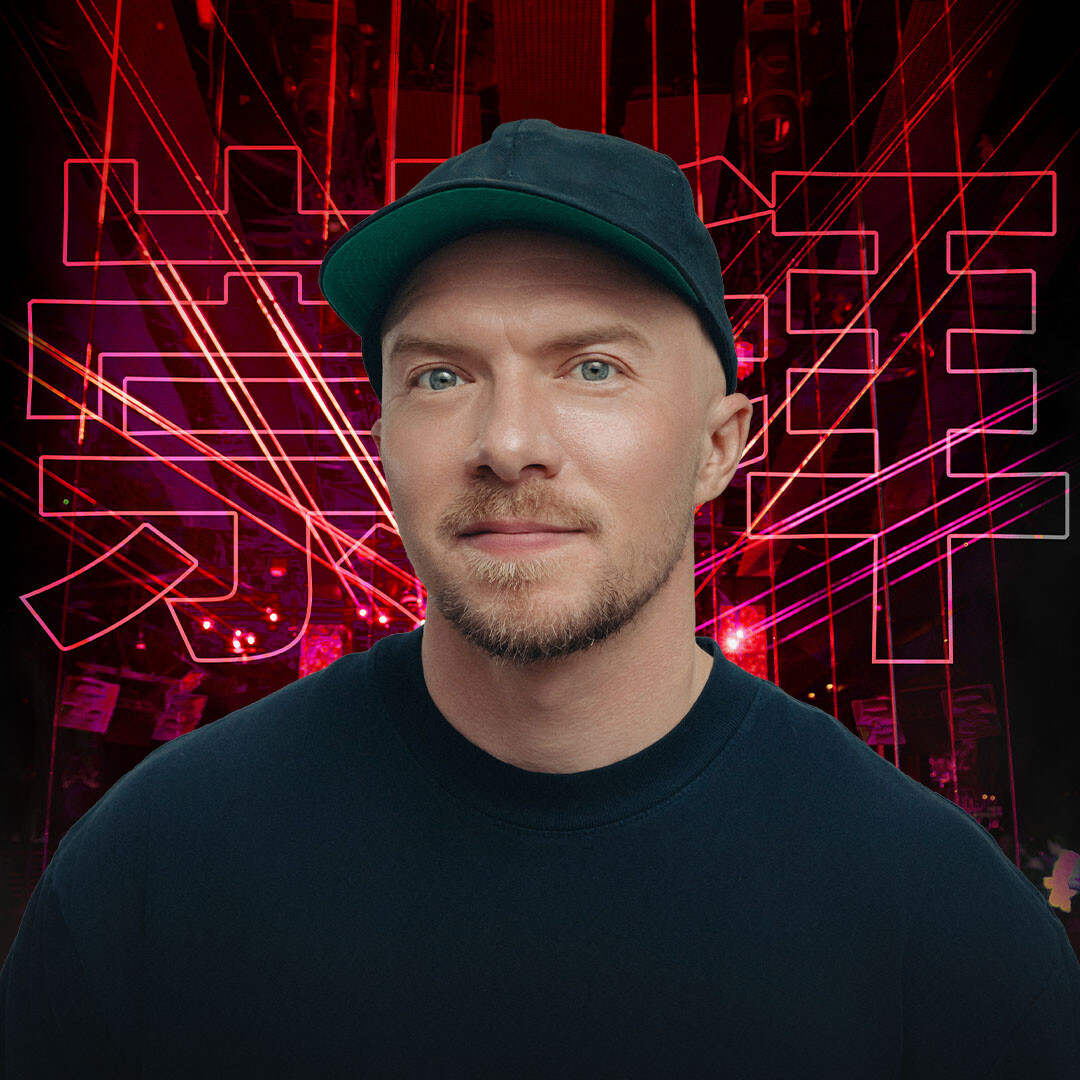 Four Color Zack – Worship Thursdays